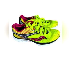 Saucony Kinvara 4 Women's Sz 6 Athletic Running Comfort Sneaker Shoes 10197-3